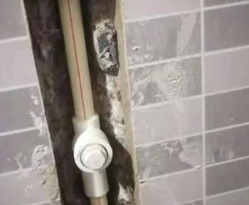 都兰卫生间测漏水